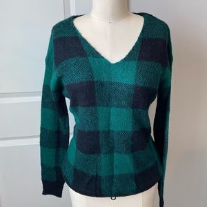 NWT Maurices Green & Black Plaid V-neck Sweater, Size S